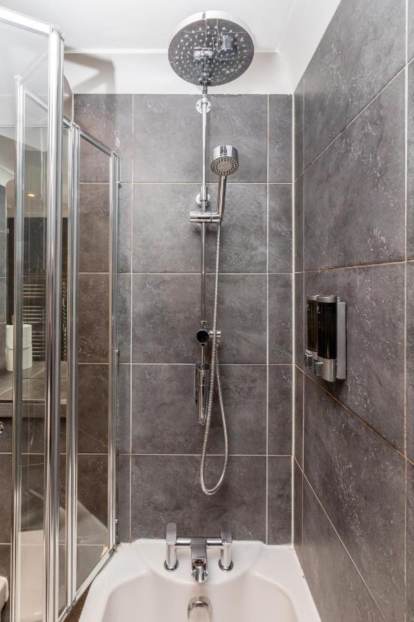 Modern Mews House With Free Parking Space, And Patio By Huluki Sussex Stays Hove Extérieur photo