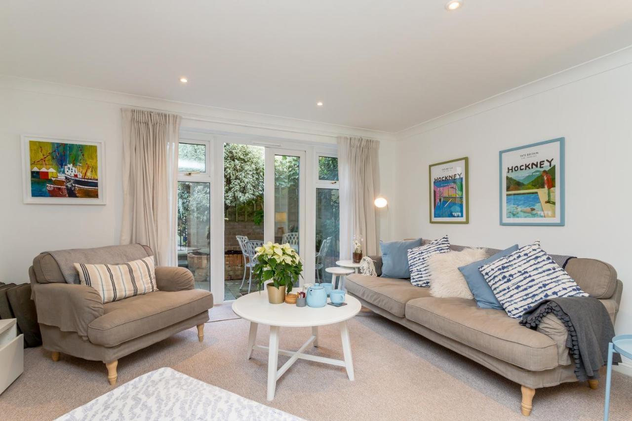 Modern Mews House With Free Parking Space, And Patio By Huluki Sussex Stays Hove Extérieur photo